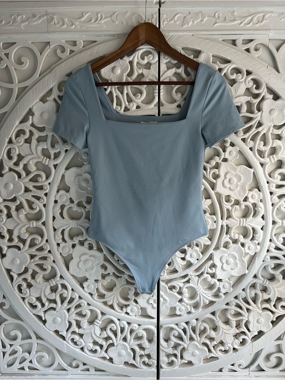 Aritzia Contour Square Neck Bodysuit Light Blue Short Sleeve Medium